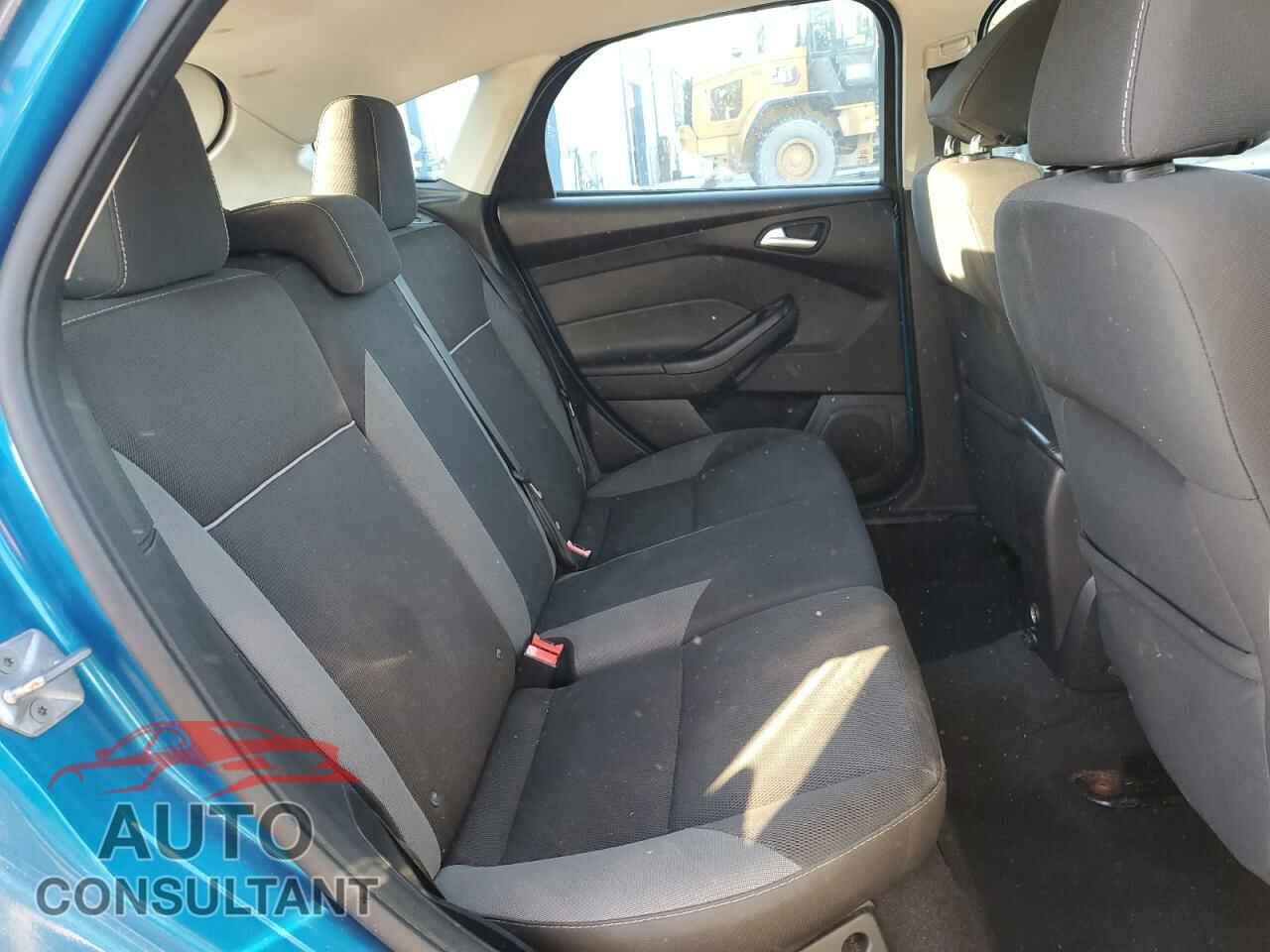 FORD FOCUS 2013 - 1FADP3K24DL370018