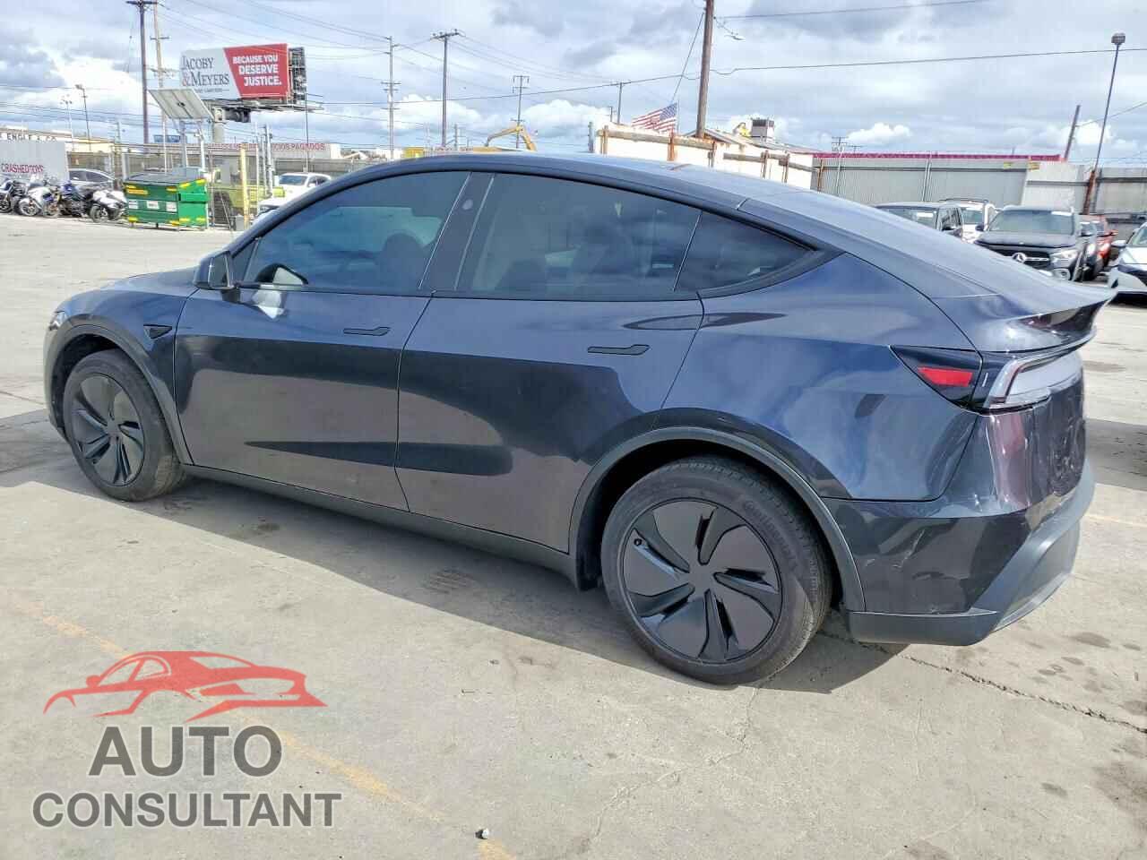 TESLA MODEL Y 2026 - 7SAYGDED1TF370481