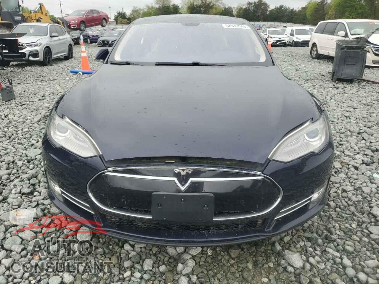 TESLA MODEL S 2014 - 5YJSA1H19EFP31740