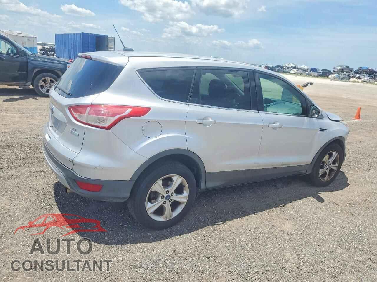 FORD ESCAPE 2013 - 1FMCU0GX4DUC20076