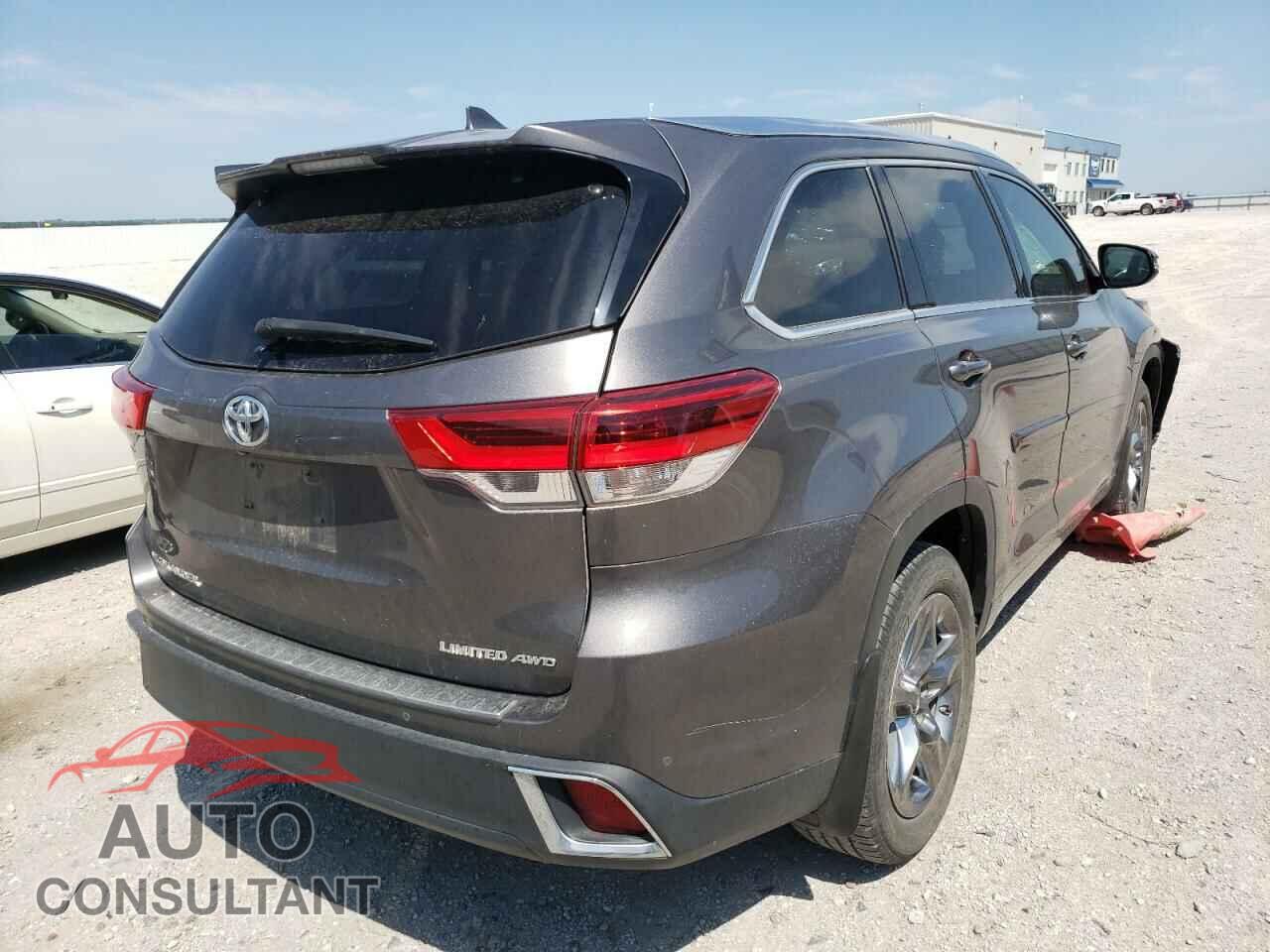 TOYOTA HIGHLANDER 2018 - 5TDDZRFH9JS801730