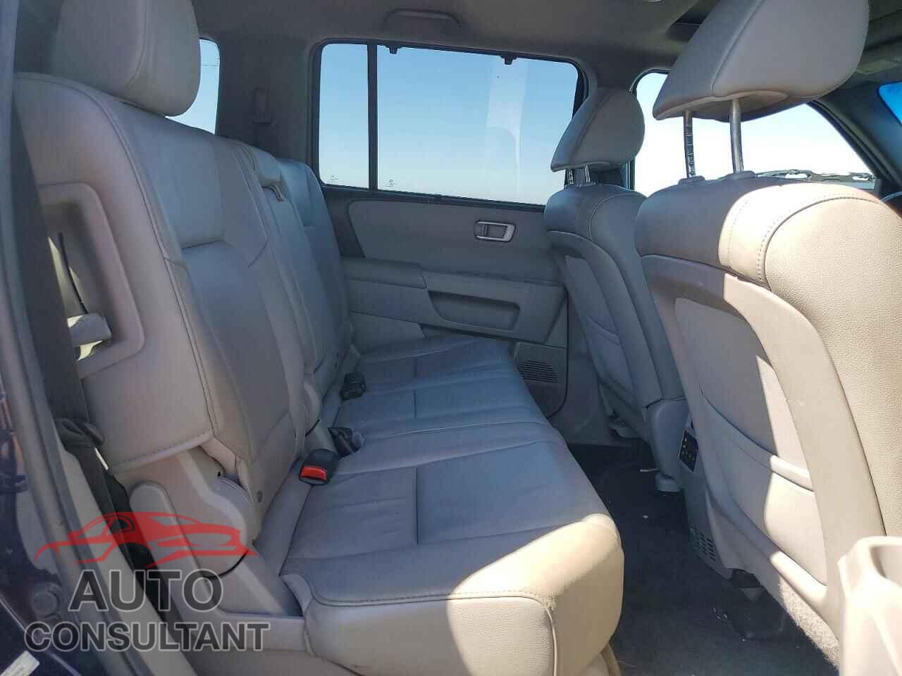 HONDA PILOT 2013 - 5FNYF3H93DB039159