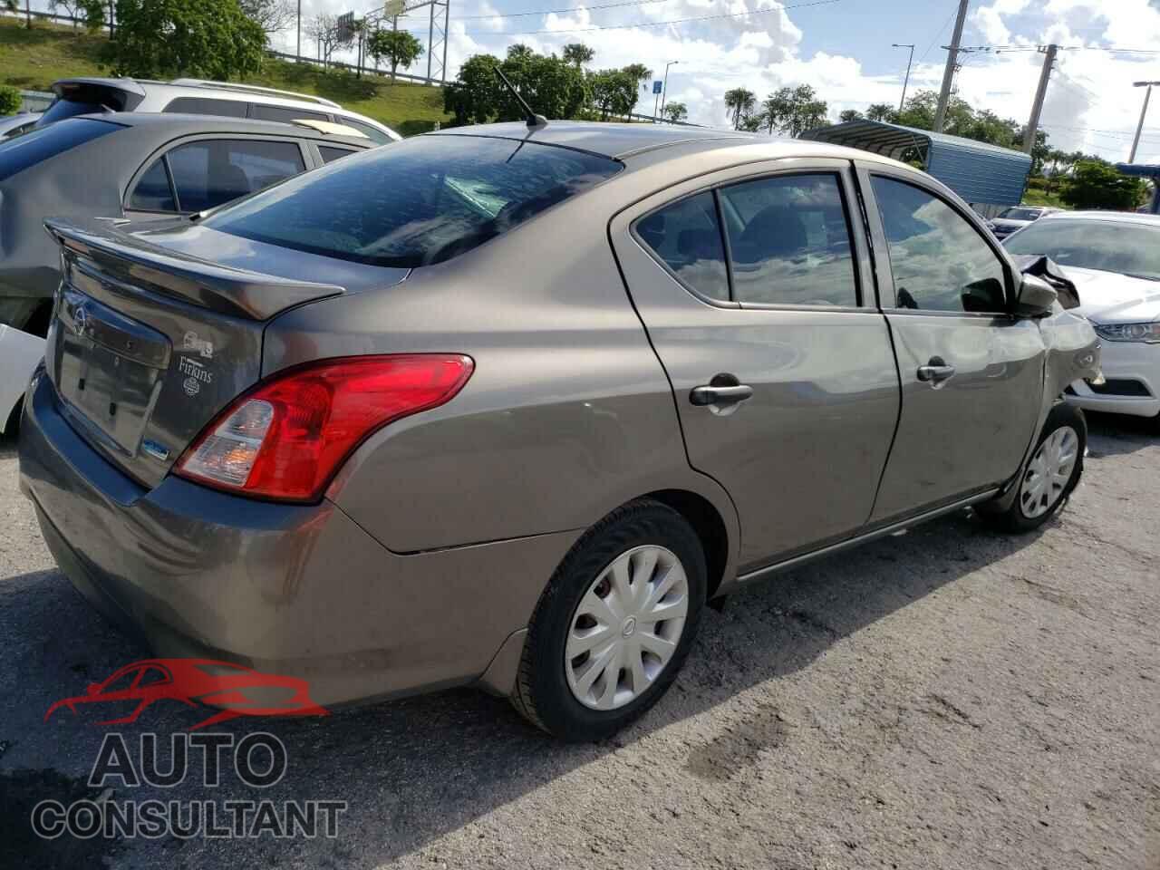 NISSAN VERSA 2016 - 3N1CN7APXGL879414