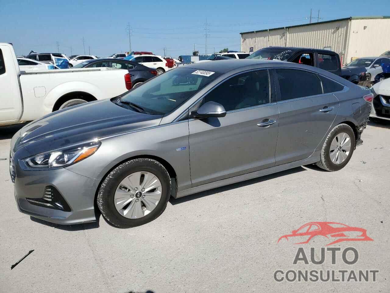HYUNDAI SONATA 2018 - KMHE24L32JA079692