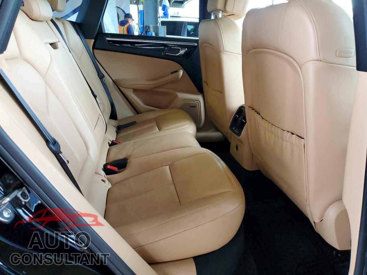 PORSCHE MACAN 2018 - WP1AA2A50JLB06082