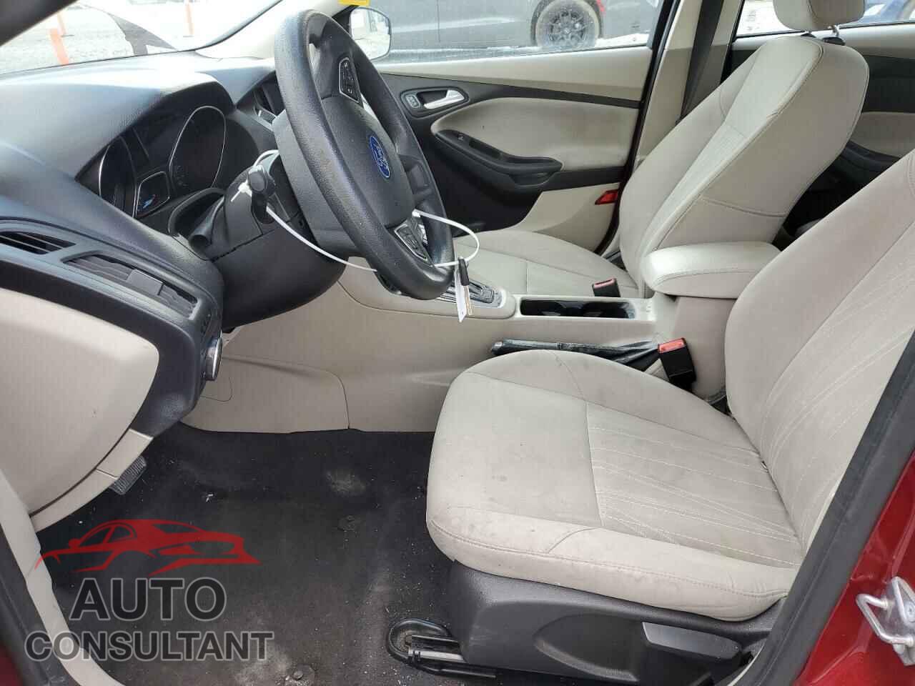 FORD FOCUS 2015 - 1FADP3F24FL338490