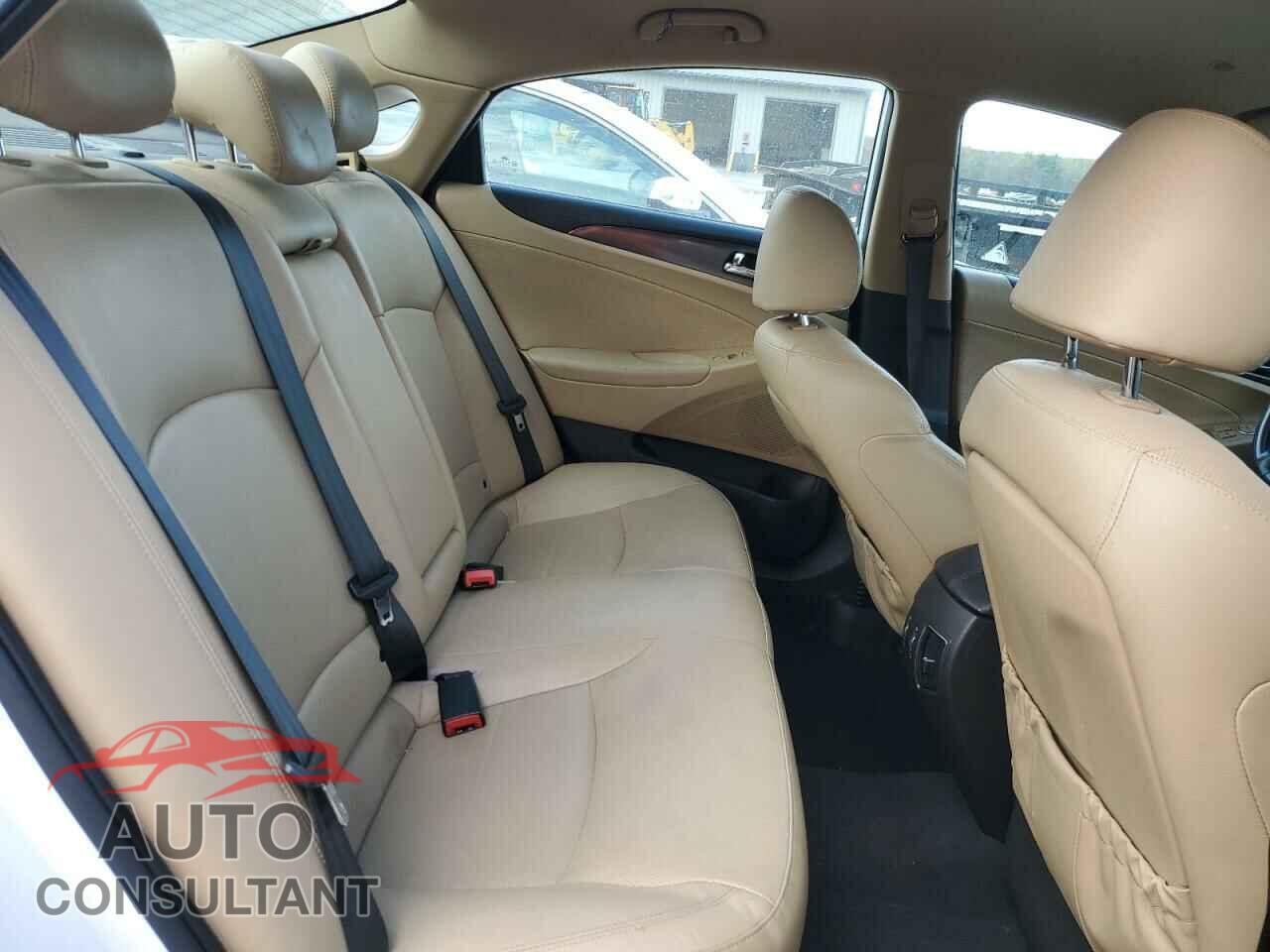 HYUNDAI SONATA 2012 - KMHEC4A44CA044163