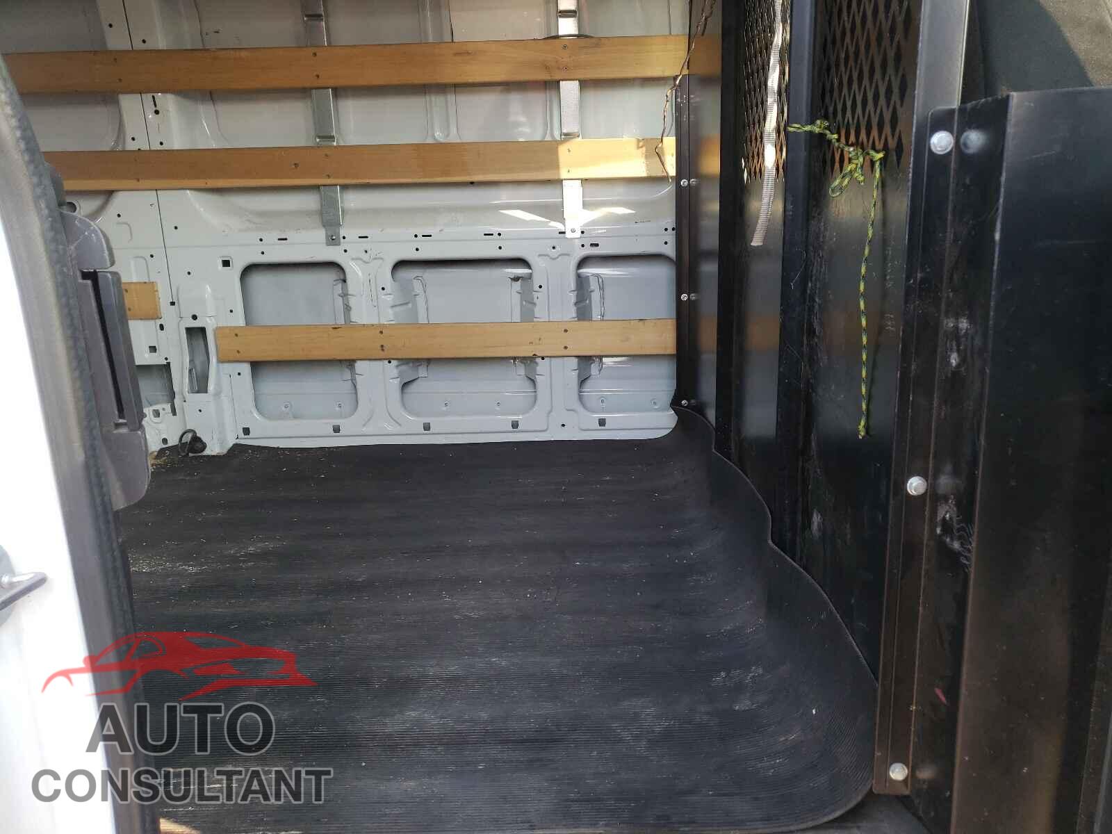 FORD TRANSIT CO 2018 - 1FTYR1ZM6JKB16782