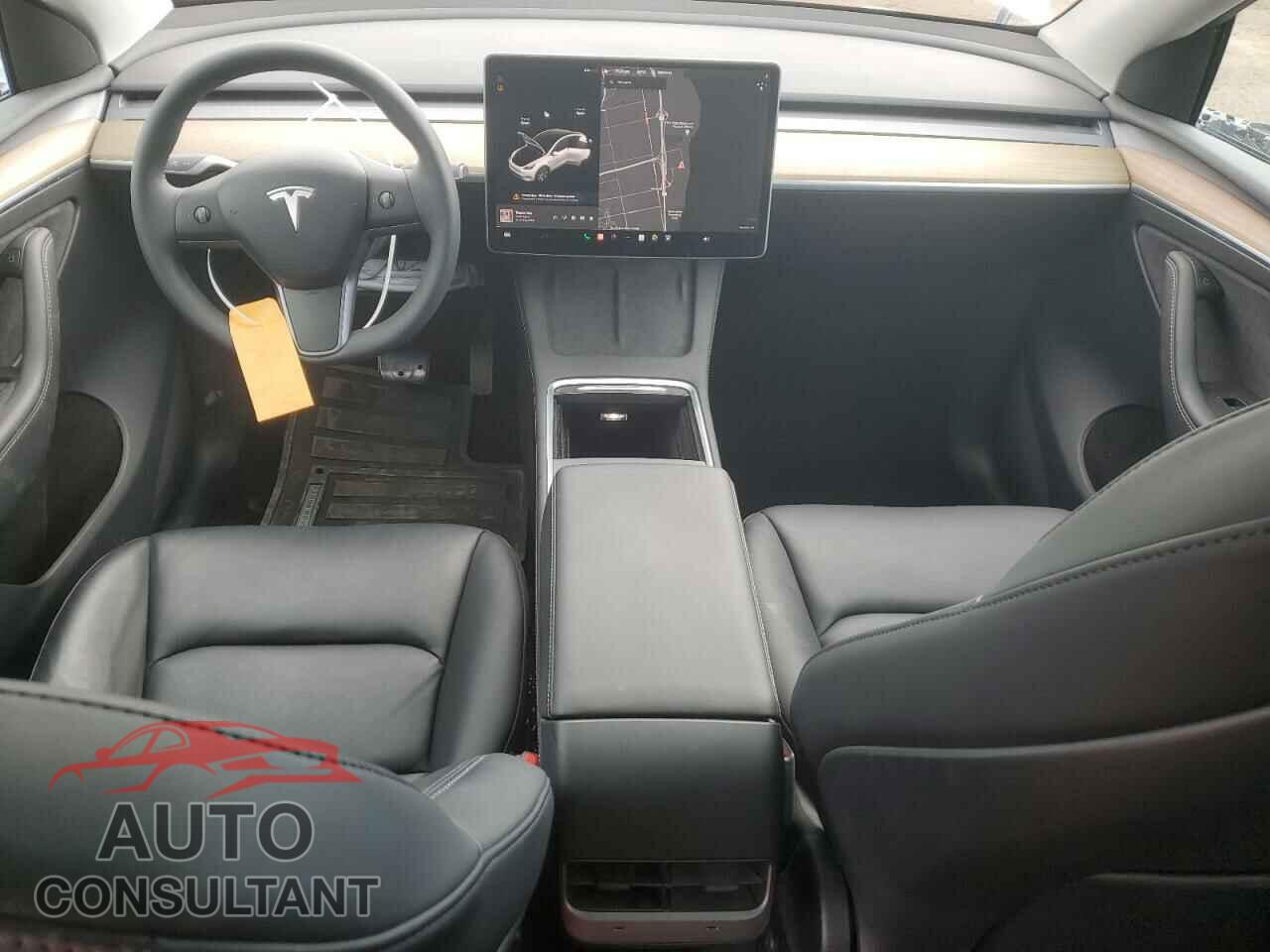 TESLA MODEL Y 2023 - LRWYGDFD8PC967381