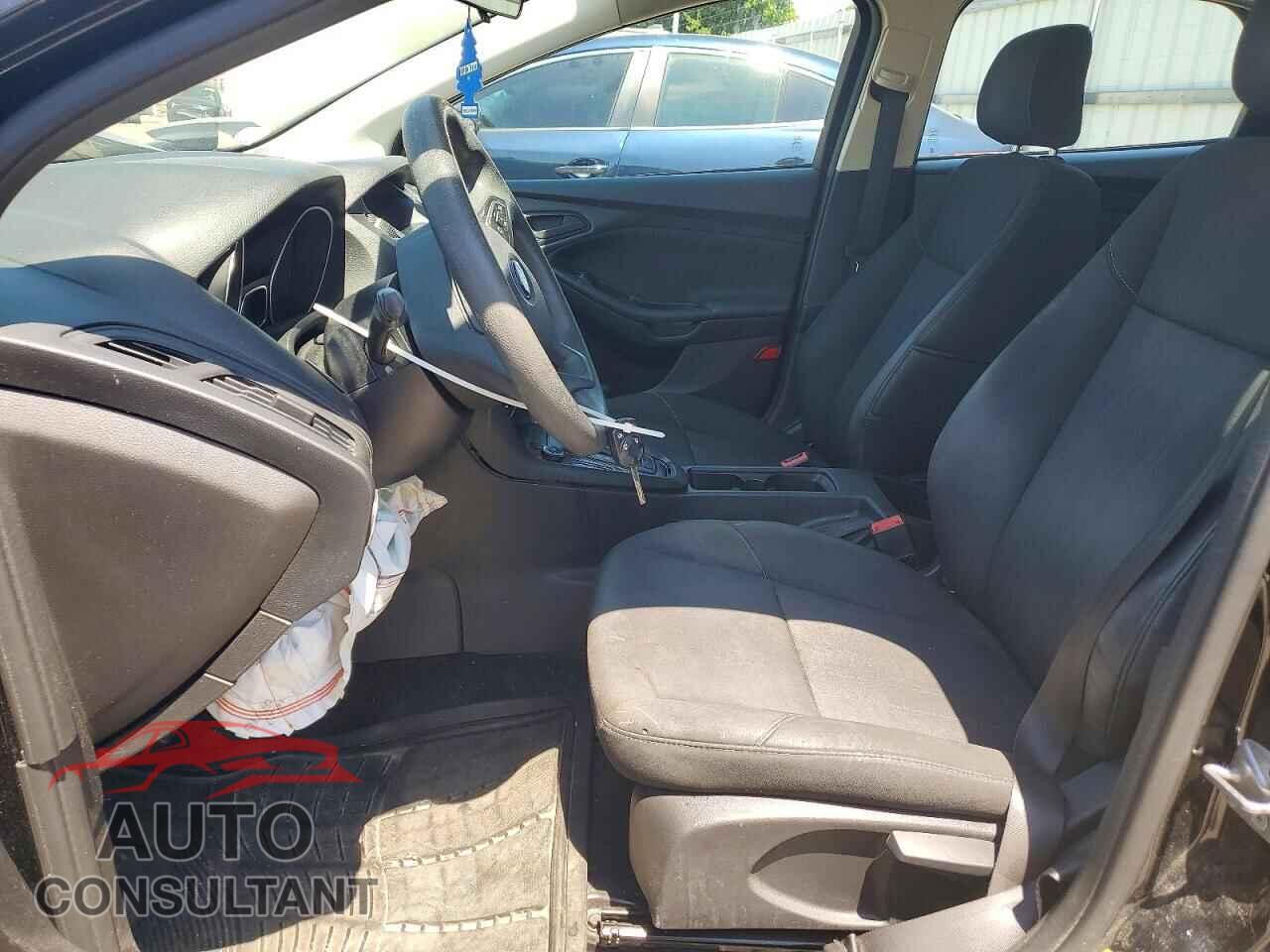 FORD FOCUS 2017 - 1FADP3E2XHL332097