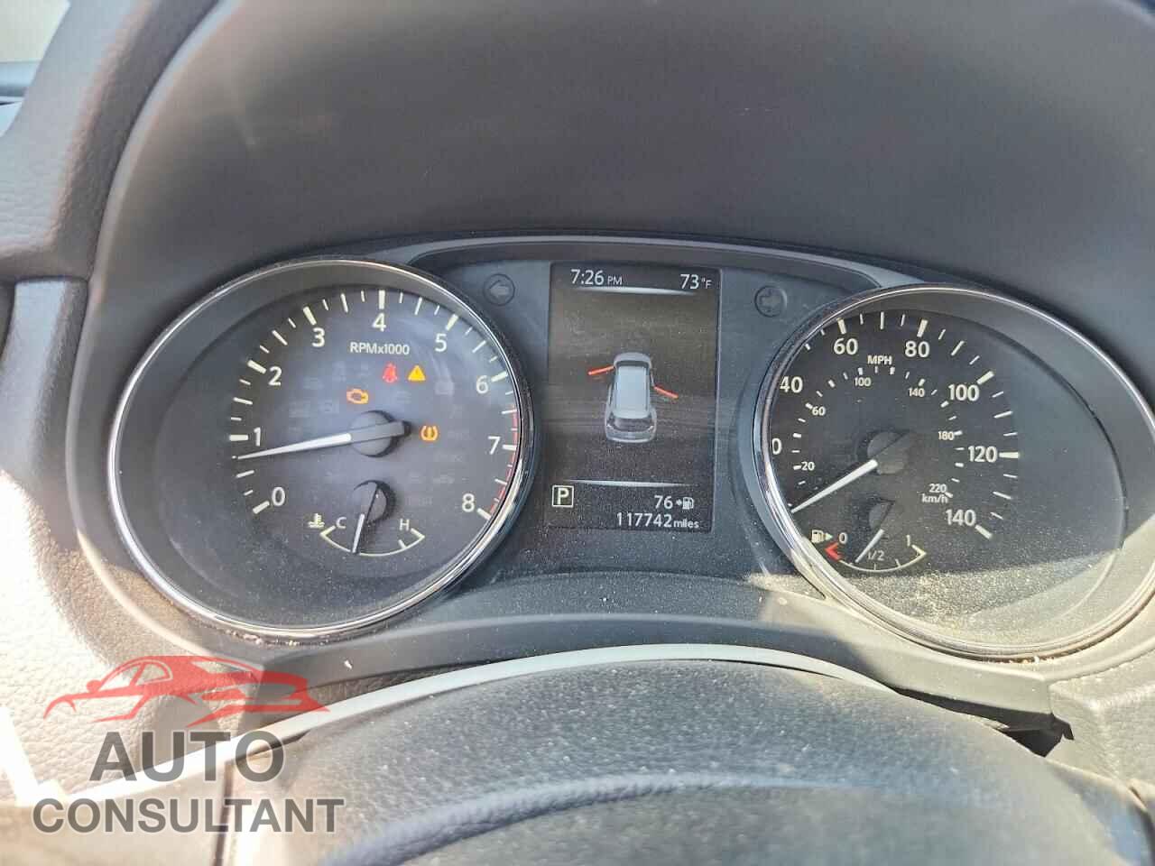 NISSAN ROGUE 2017 - KNMAT2MV1HP616614