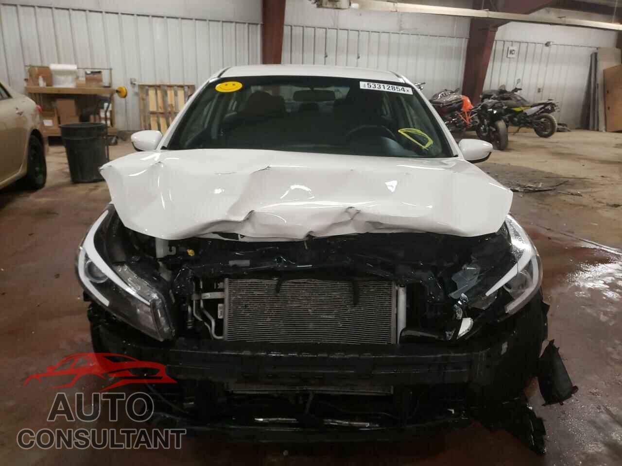KIA FORTE 2018 - 3KPFK4A79JE238557