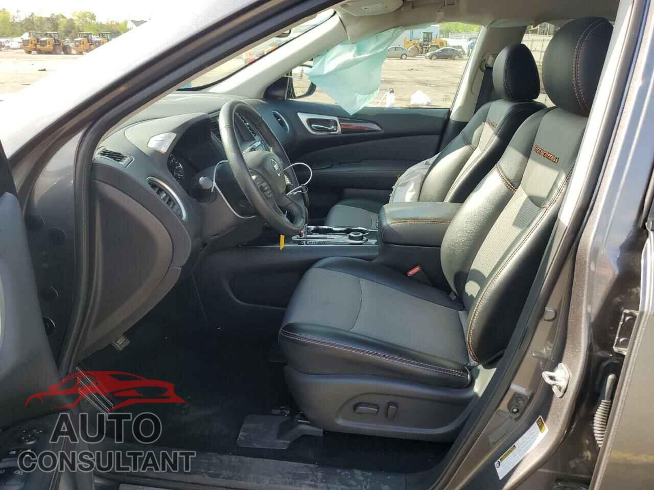 NISSAN PATHFINDER 2019 - 5N1DR2MM4KC652908