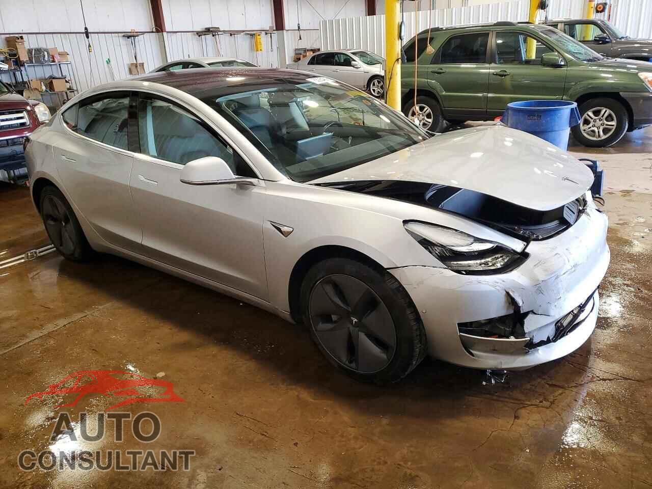 TESLA MODEL 3 2018 - 5YJ3E1EB2JF091094