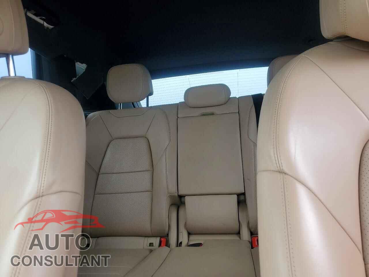 PORSCHE CAYENNE 2019 - WP1AE2AY0KDA51448