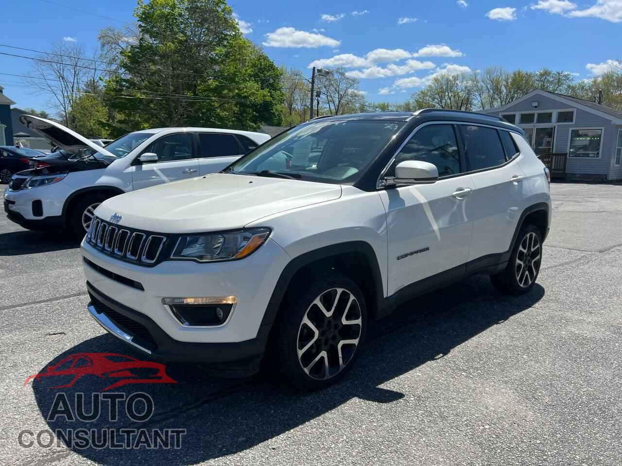 JEEP COMPASS 2018 - 3C4NJDCB2JT456027