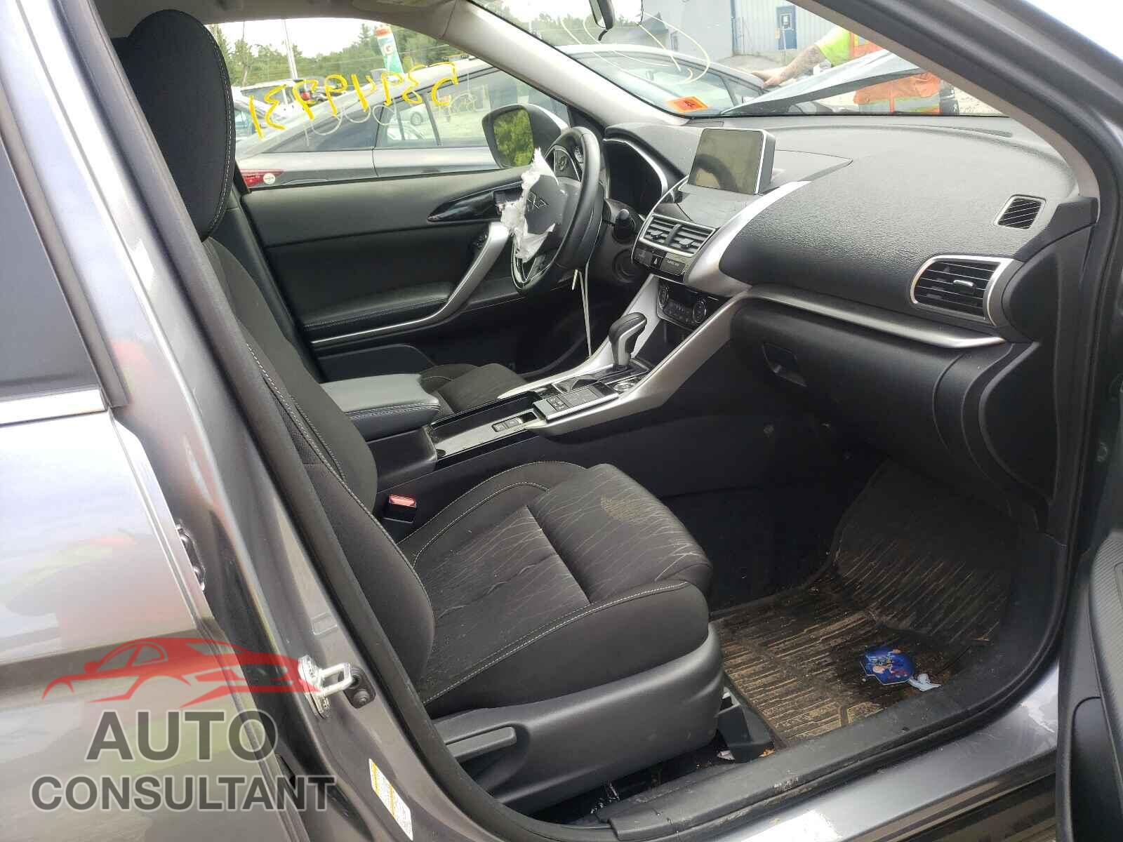 MITSUBISHI ECLIPSE 2018 - JA4AT5AA2JZ045173