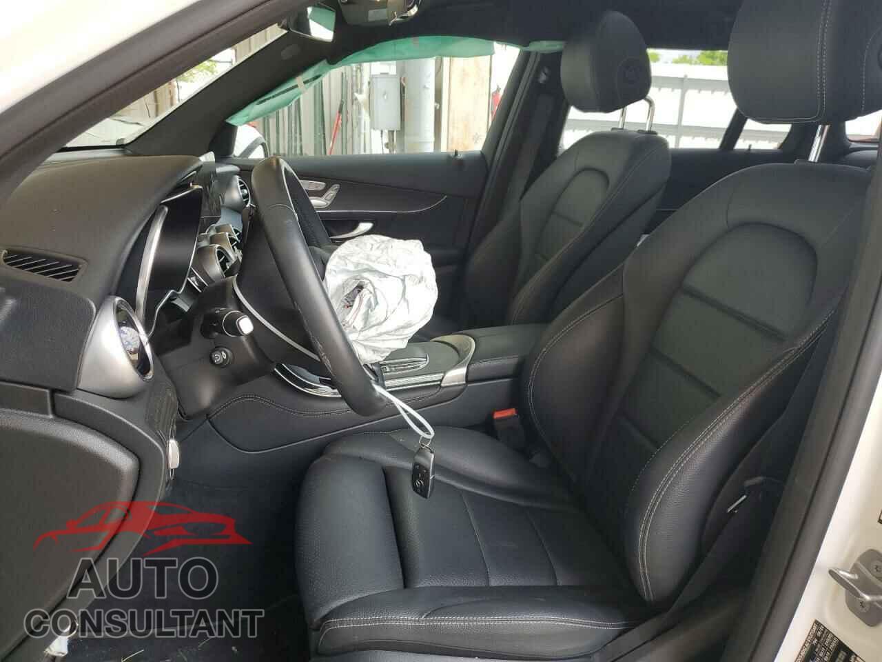 MERCEDES-BENZ GLC-CLASS 2020 - W1N0G8EB8LF856418