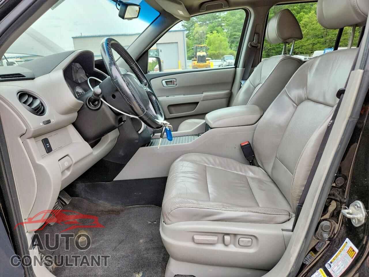 HONDA PILOT 2011 - 5FNYF4H62BB081587