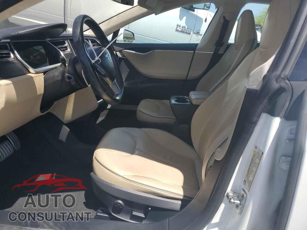 TESLA MODEL S 2013 - 5YJSA1DP0DFP14043