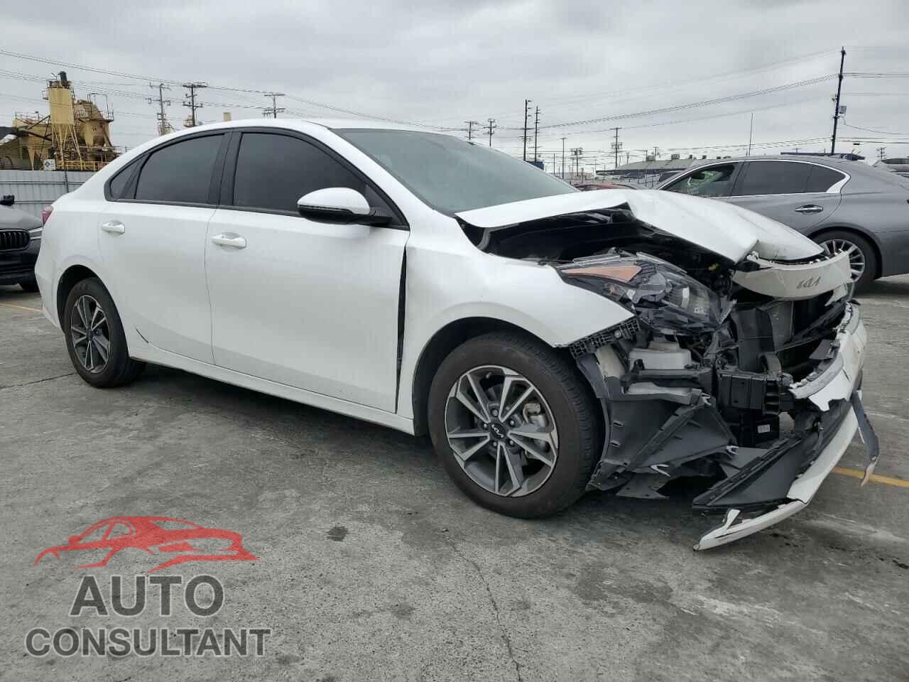 KIA FORTE 2023 - 3KPF24AD2PE551027