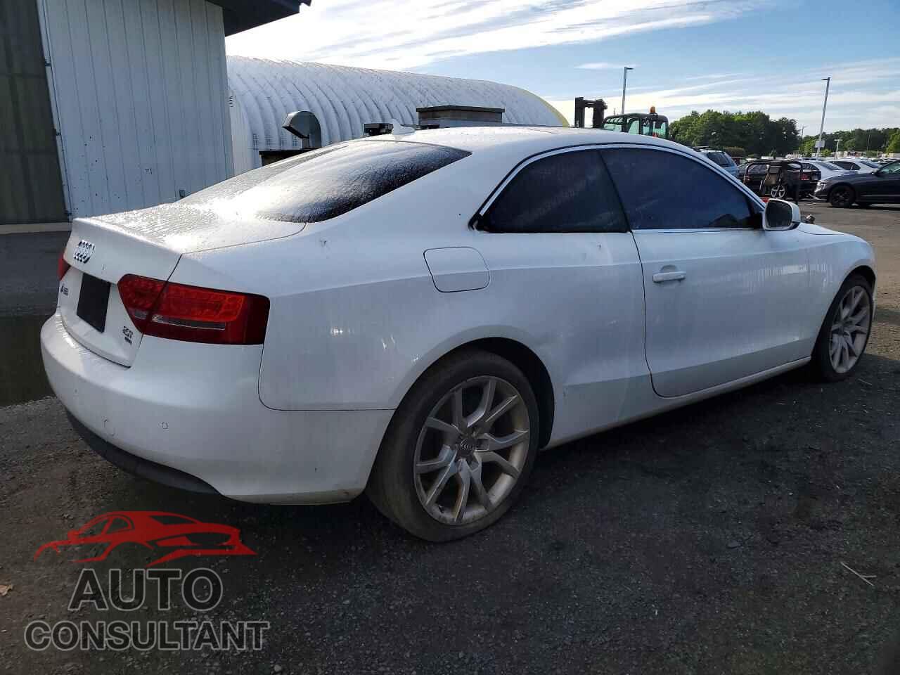 AUDI A5 2012 - WAULFAFR3CA037496