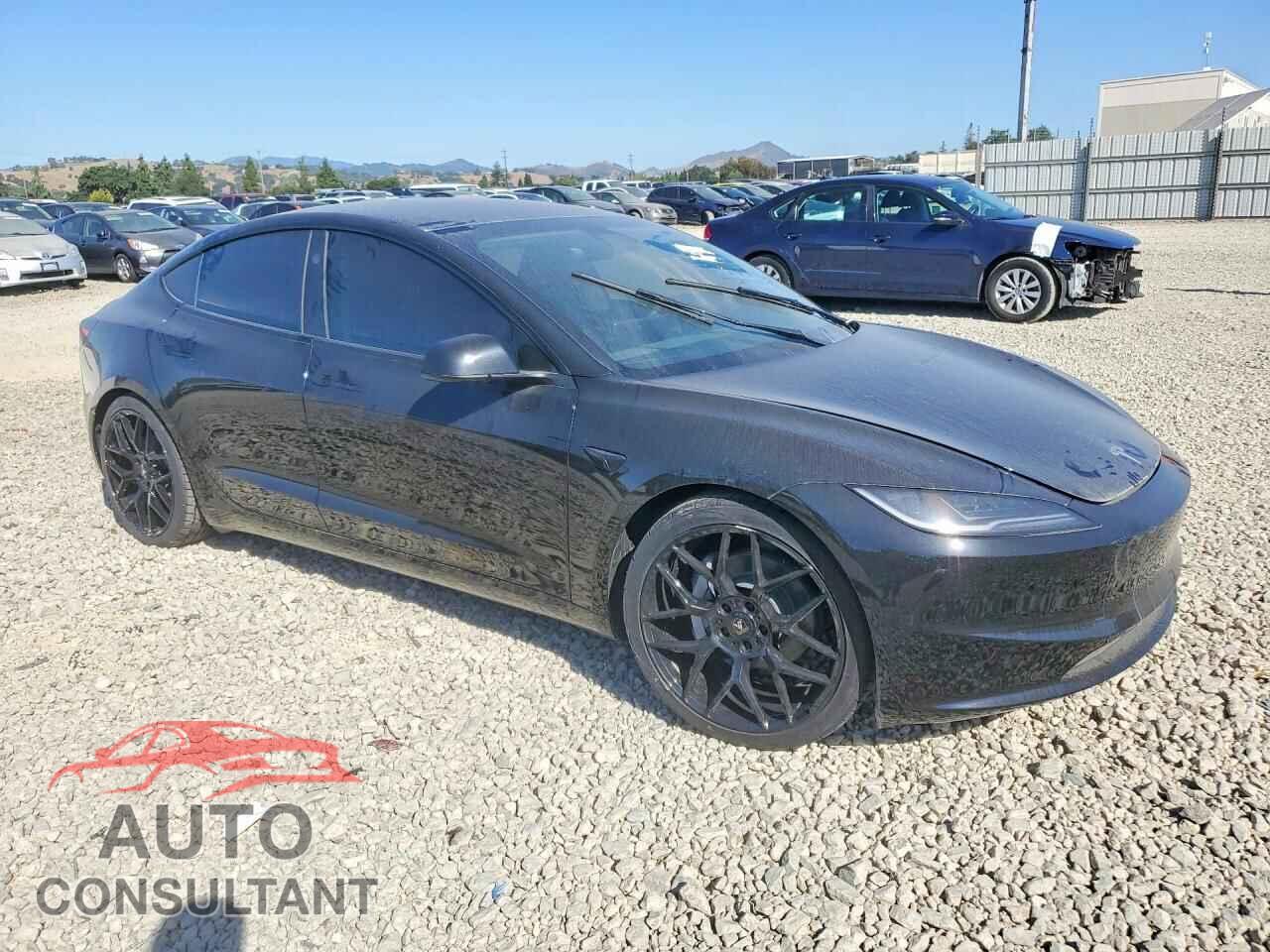TESLA MODEL 3 2025 - 5YJ3E1EA9SF076083