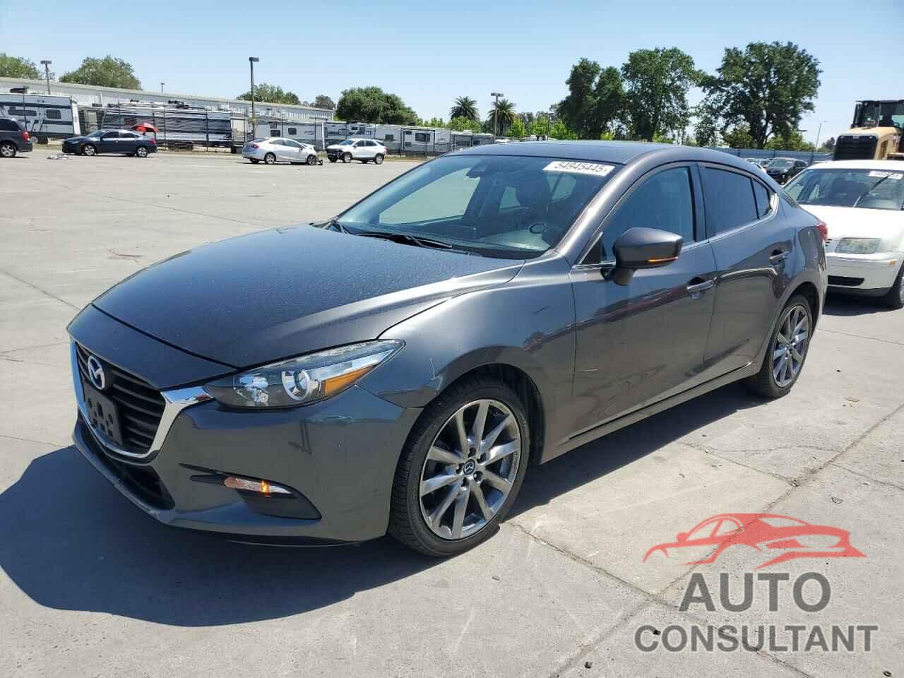 MAZDA 3 2018 - 3MZBN1V34JM177195
