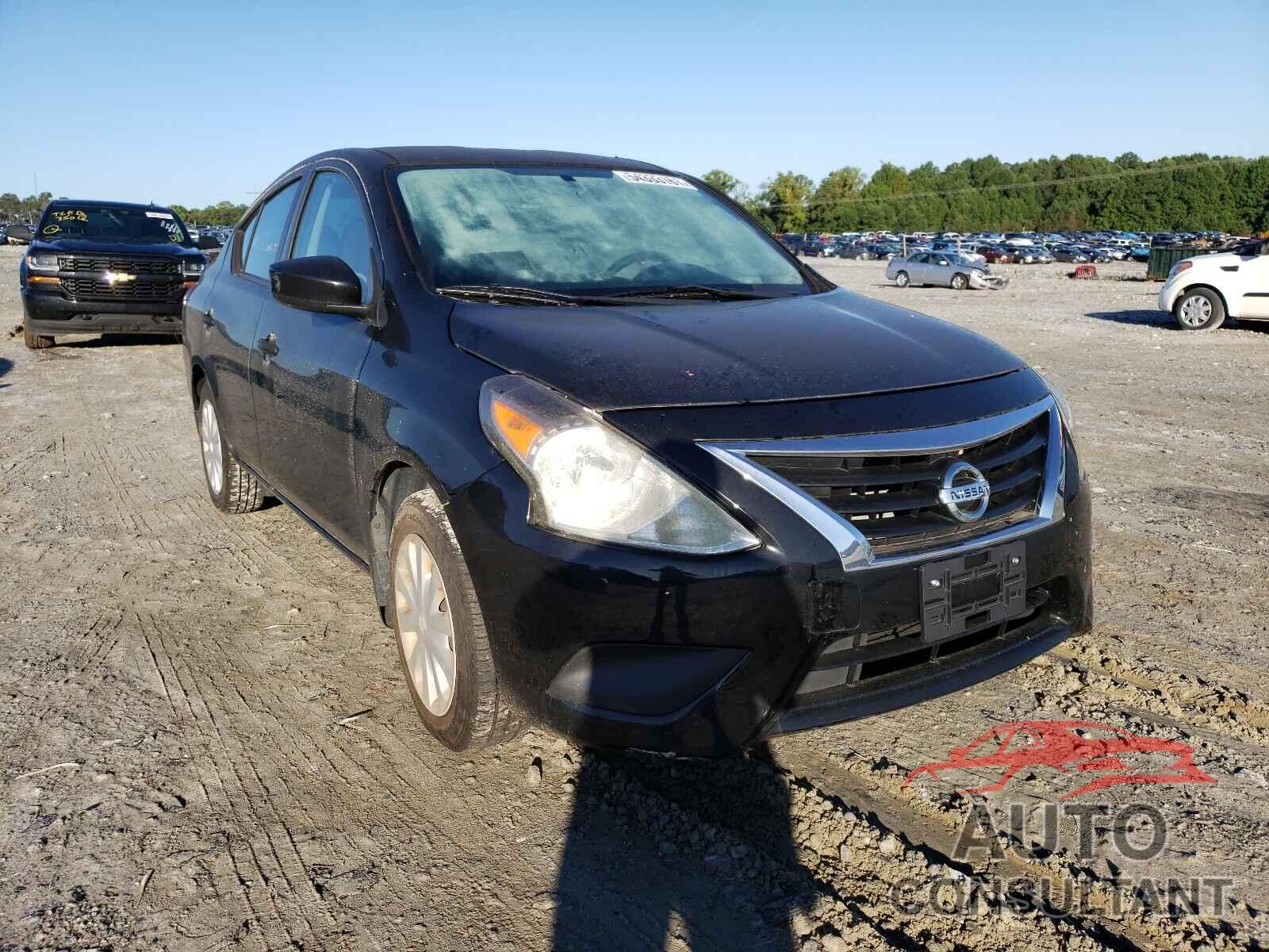 NISSAN VERSA 2018 - 3N1CN7AP9JL853944