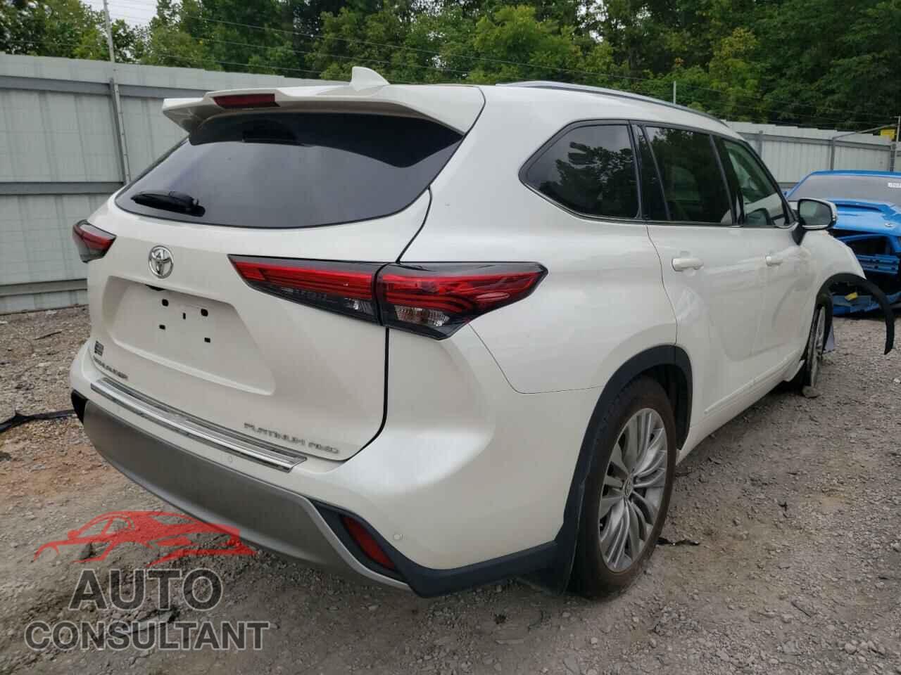 TOYOTA HIGHLANDER 2021 - 5TDFZRBH2MS077785