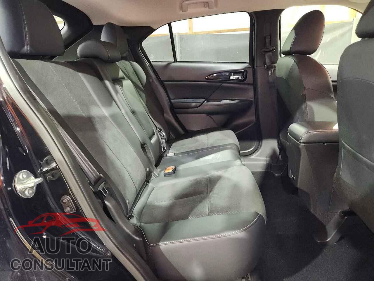 MITSUBISHI ECLIPSE 2026 - JA4ATWAA8TZ005320