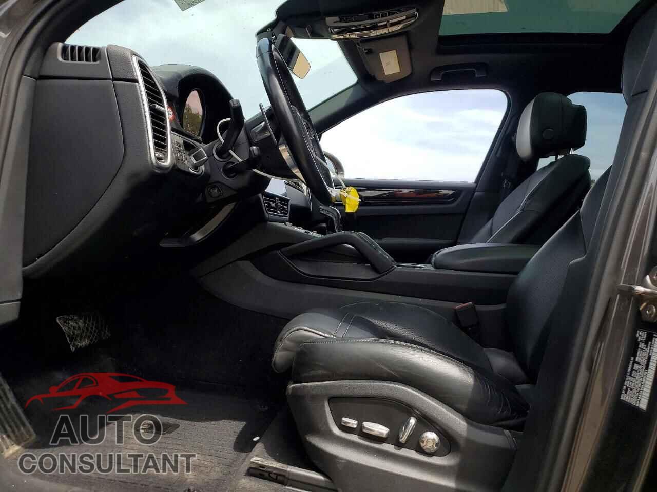 PORSCHE CAYENNE 2020 - WP1AA2AY6LDA05751