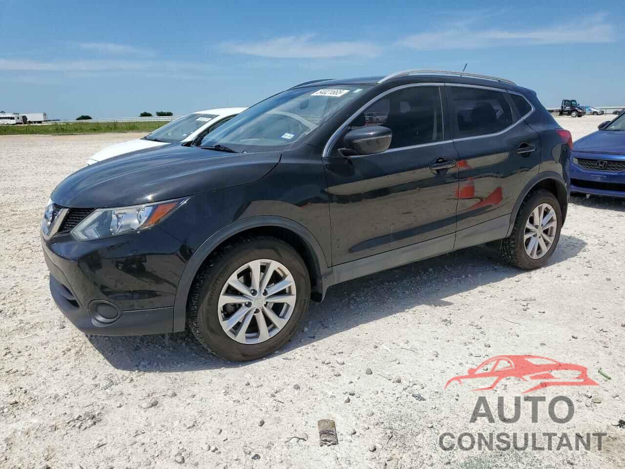 NISSAN ROGUE 2017 - JN1BJ1CP4HW035091
