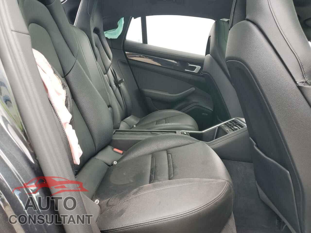 PORSCHE PANAMERA 2018 - WP0AA2A75JL105299