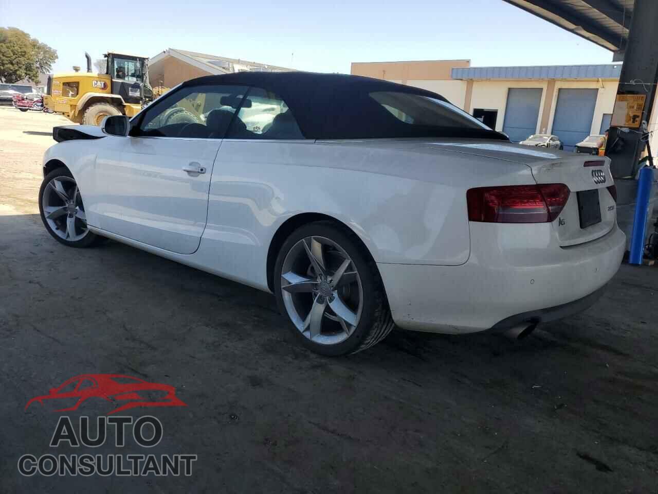 AUDI A5 2011 - WAUJFAFH0BN009645