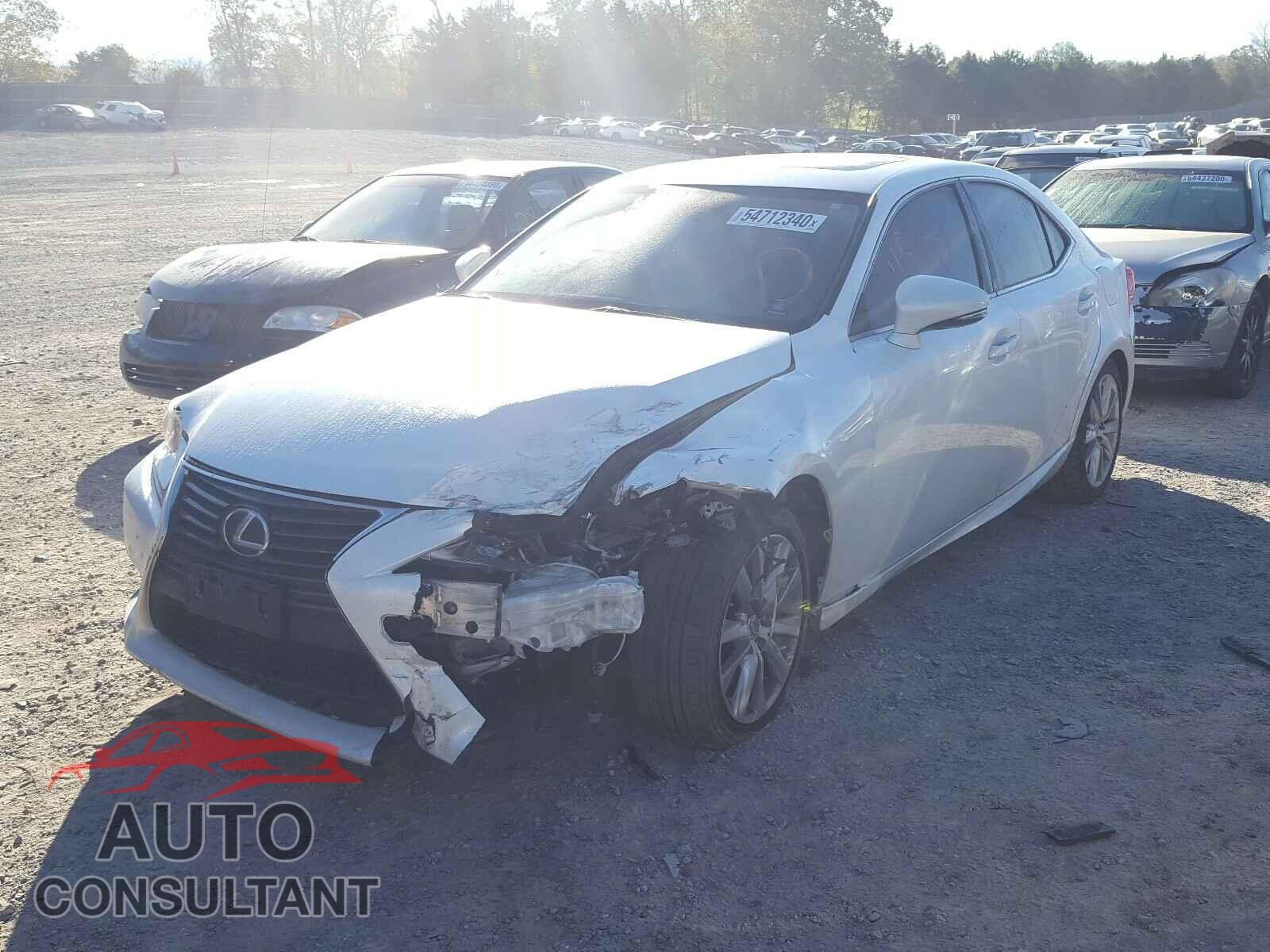 LEXUS IS 2016 - JTHBA1D24G5005155