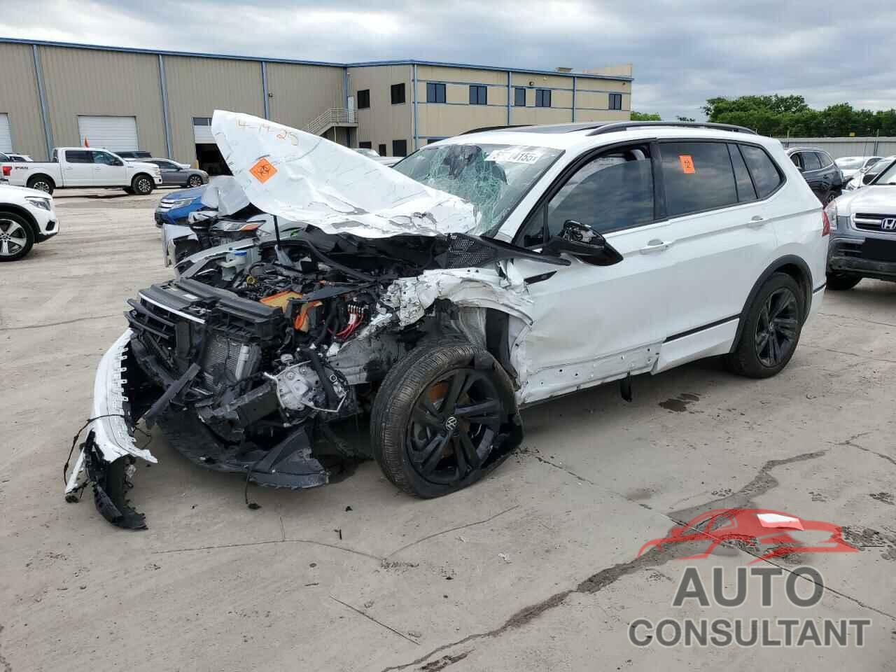 VOLKSWAGEN TIGUAN 2024 - 3VVCB7AX6RM011544