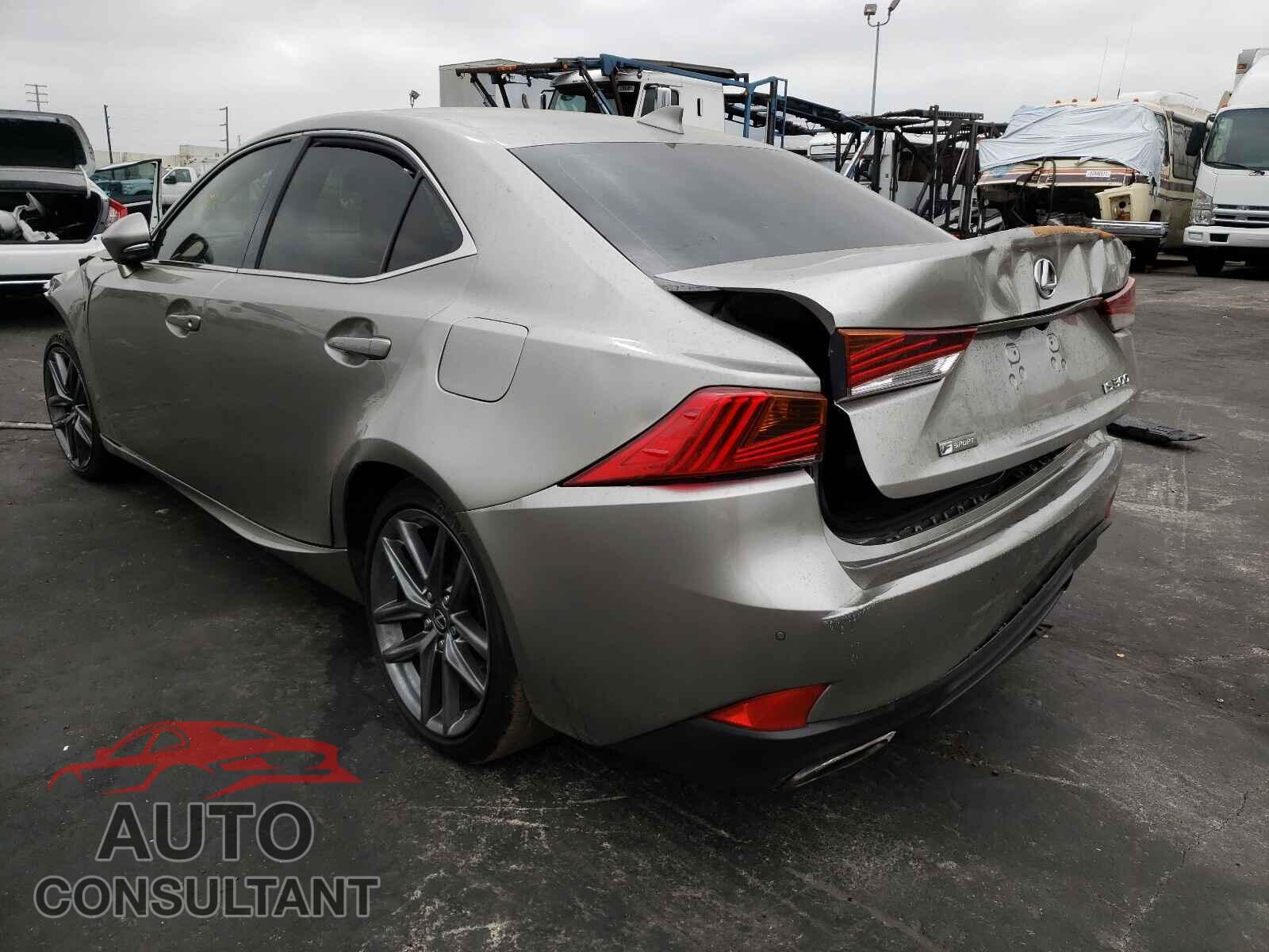 LEXUS IS 2018 - JTHBA1D26J5074873