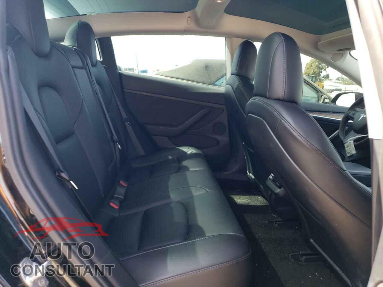TESLA MODEL 3 2021 - 5YJ3E1EA6MF001456