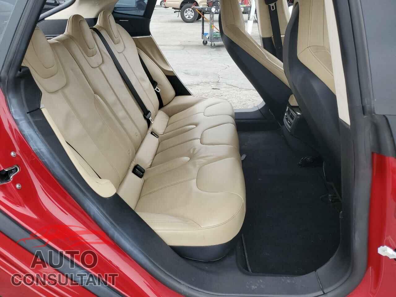 TESLA MODEL S 2013 - 5YJSA1AC2DFP10593