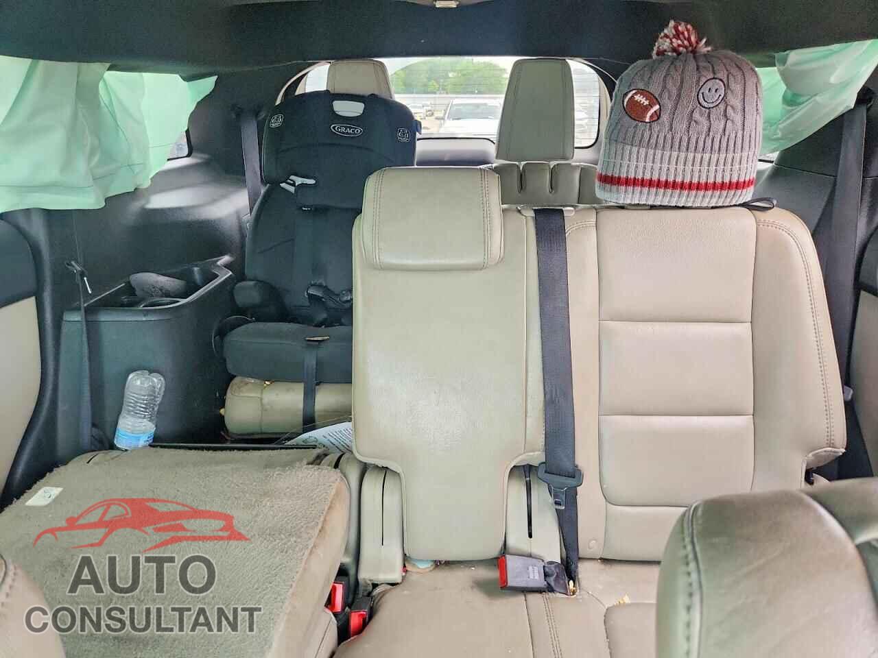FORD EXPLORER 2013 - 1FM5K7D88DGB77137