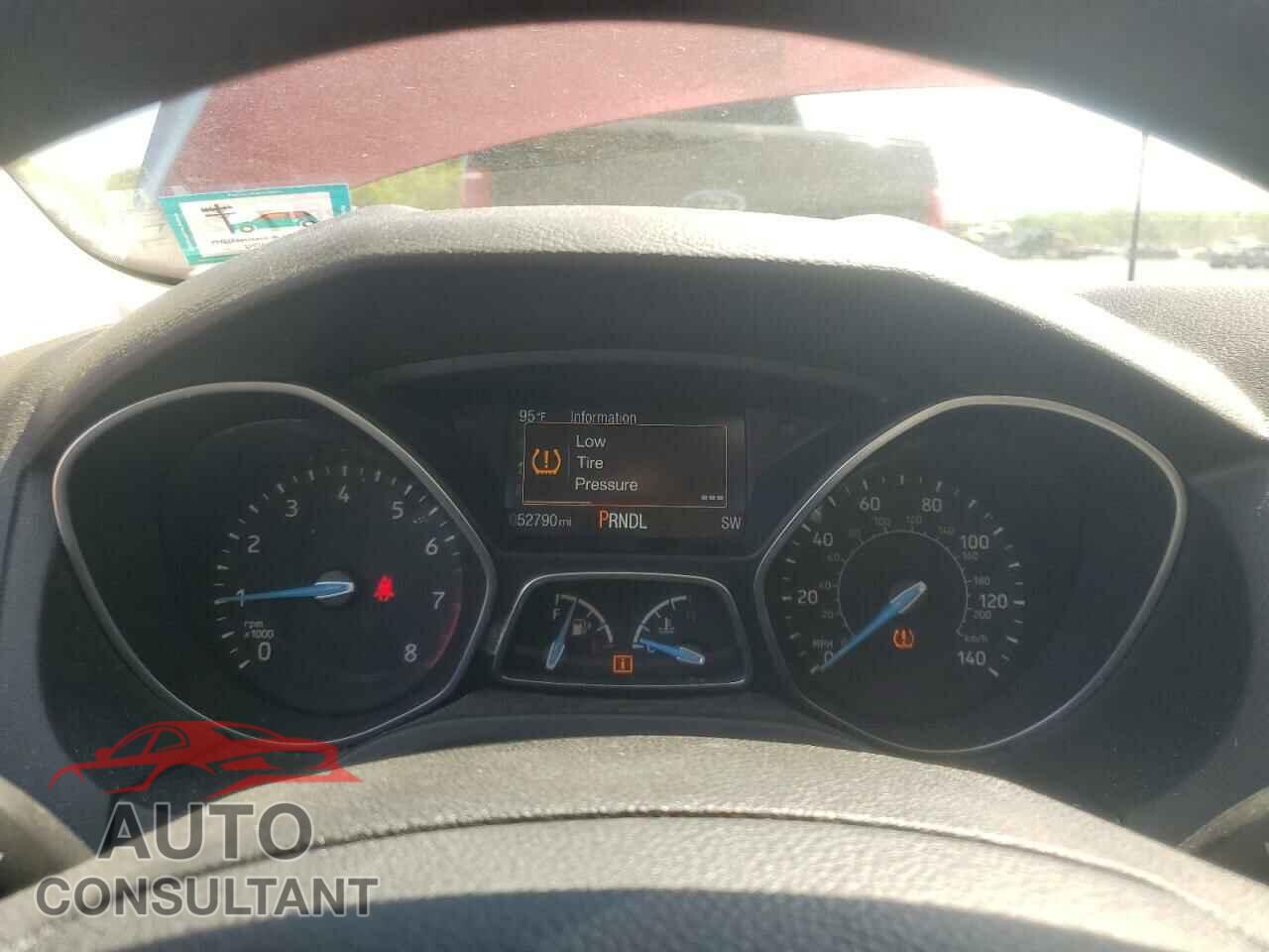 FORD FOCUS 2017 - 1FADP3F23HL274056