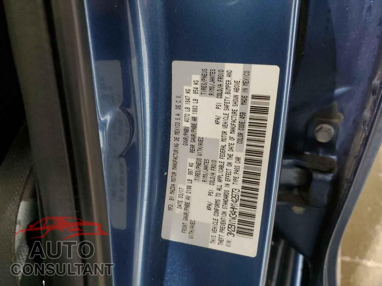 MAZDA 3 2017 - 3MZBN1W34HM142973