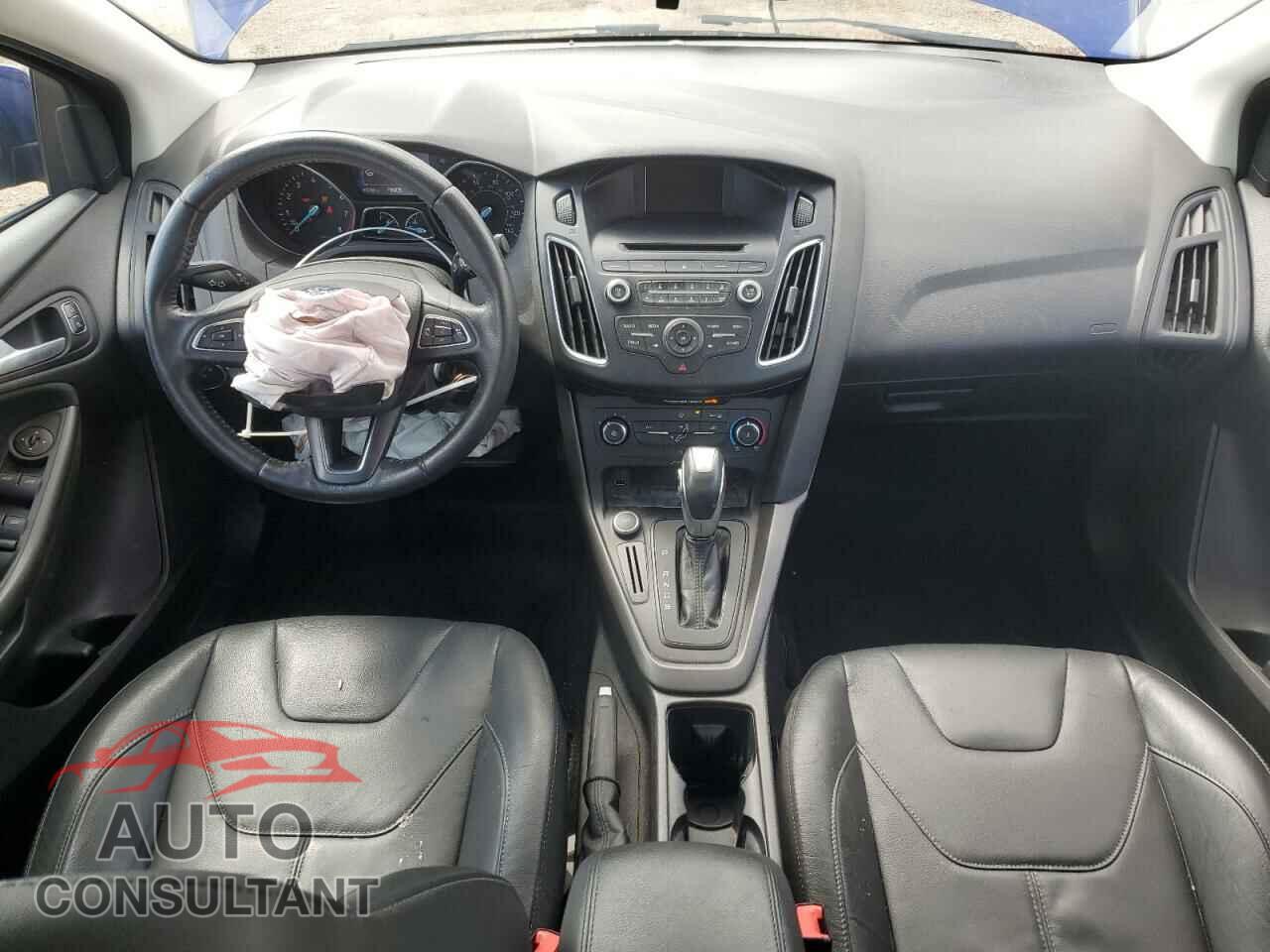 FORD FOCUS 2015 - 1FADP3F25FL382837