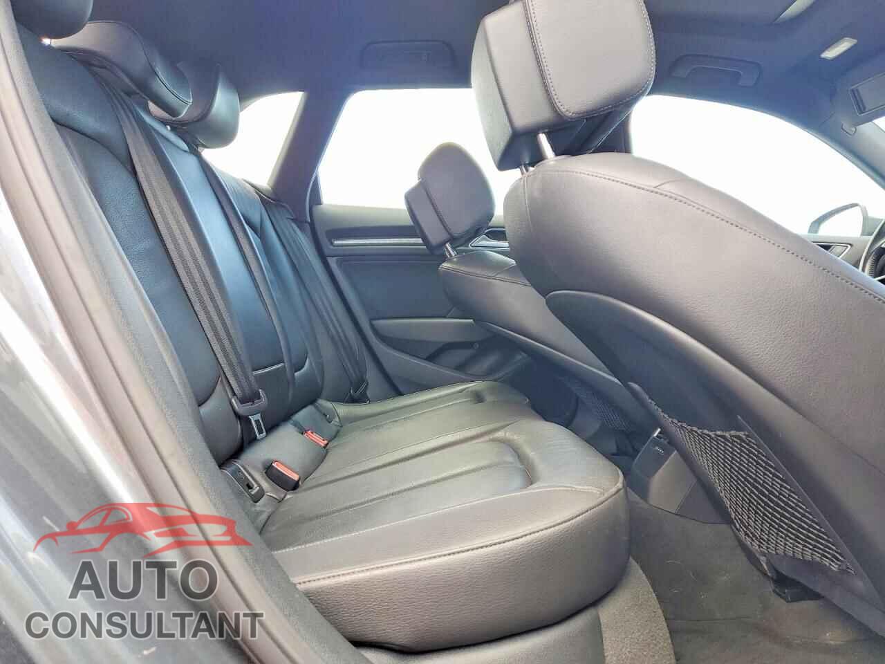 AUDI A3 2017 - WAUTPBFF9HA059180