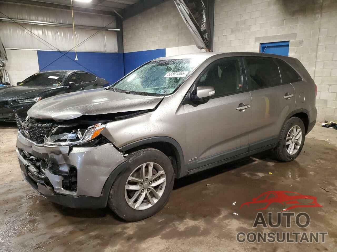 KIA SORENTO 2015 - 5XYKTCA61FG643173