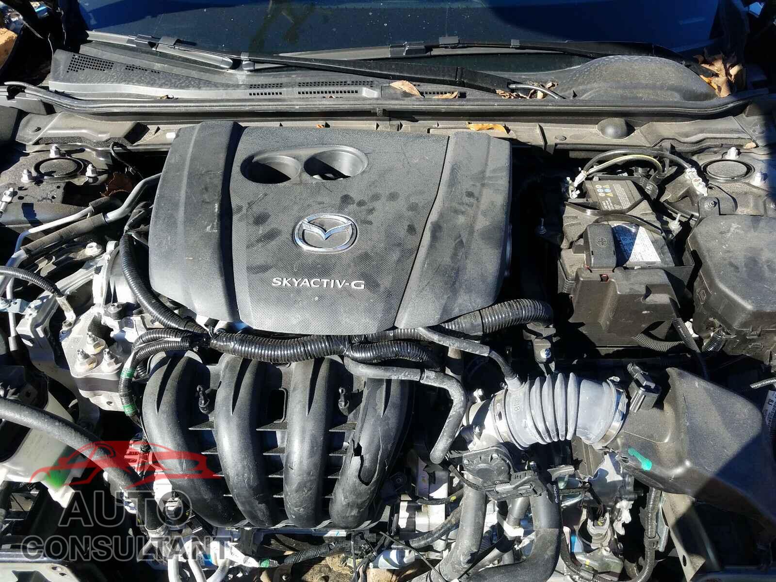 MAZDA 3 2019 - 3MZBPAEM2KM104881