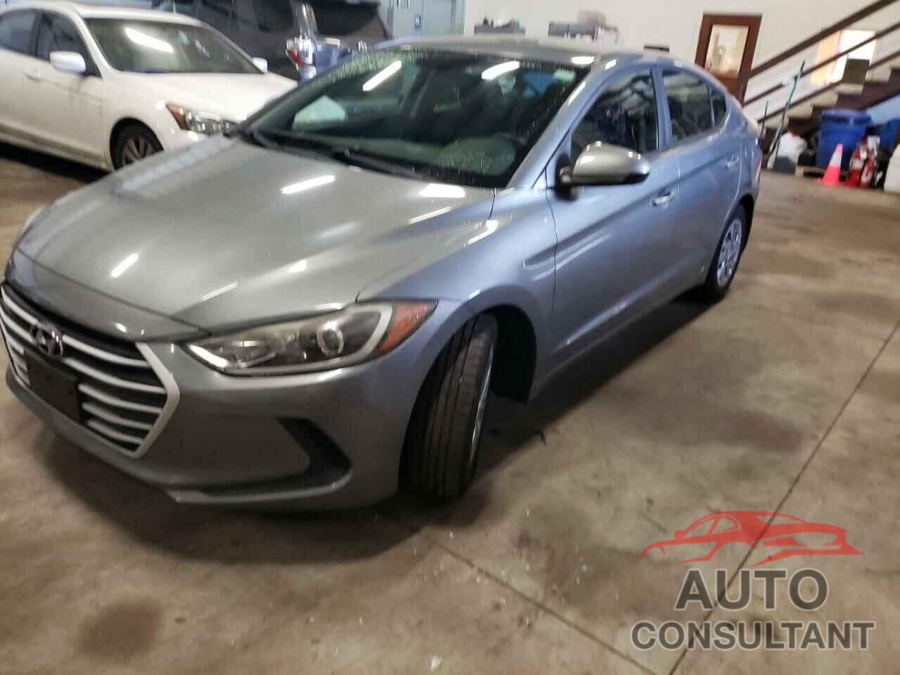 HYUNDAI ELANTRA 2018 - KMHD74LF3JU610159