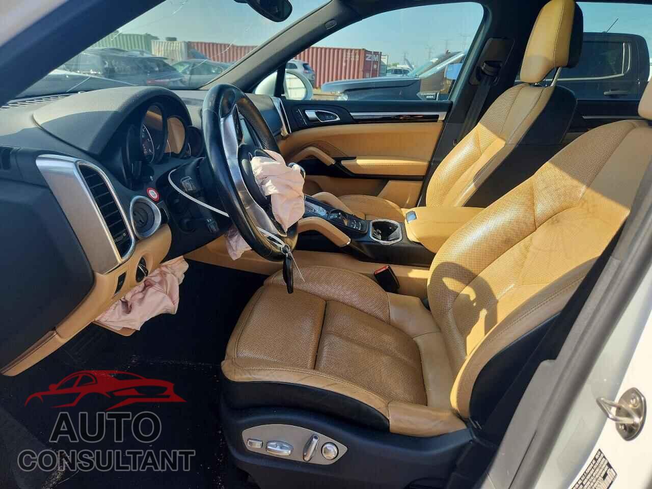 PORSCHE CAYENNE 2016 - WP1AA2A24GLA06307