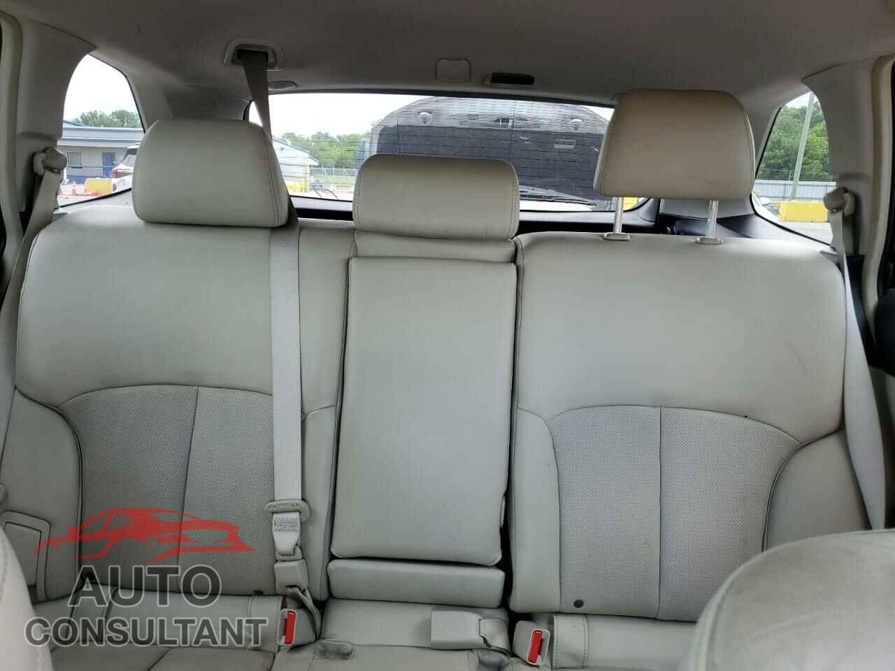SUBARU OUTBACK 2012 - 4S4BRBKC2C3275613
